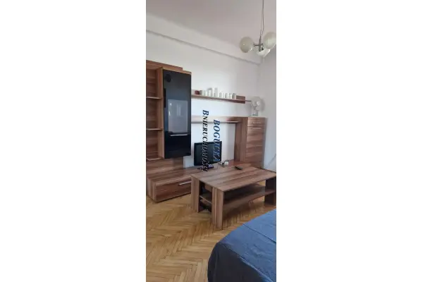Warszawa, Śródmieście, Chmielna, CENTRUM-CHMIELNA-1pok-28 m2-meble,ładne-2150 zł