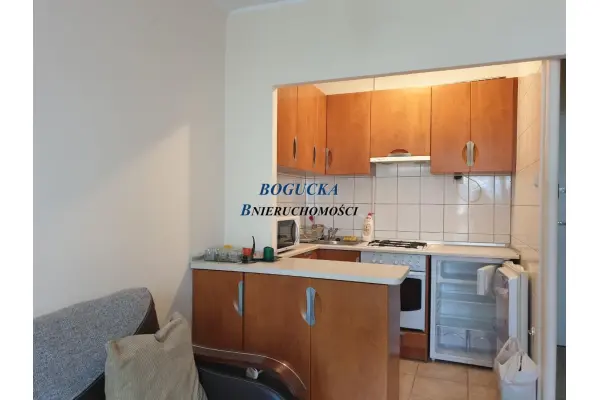Warszawa, Śródmieście, Grzybowska, WYNAJMĘ-2 POK-ul GRZYBOWSKA-ŁADNE-MEBLE-2200zł.