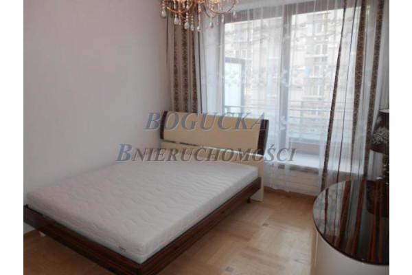 Warszawa, Śródmieście, Grzybowska, APARTAMENT-CENTRUM- 2 pok-60m2-meble-garaż-4000zł