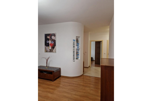 Warszawa, Ursynów, Zaruby Jerzego, Ursynów-Śliczne-2pok.50m2-garaż,komórka 2700zł
