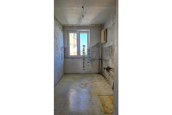 Warszawa, Bemowo, Czumy Waleriana, 2pok.-pow.50 m2,kuchnia osobna-Bemowo- 600 000 PLN