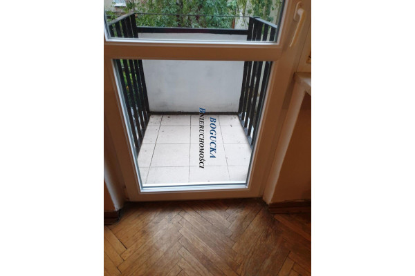 Warszawa, Śr&oacute;dmieście, Bonifraterska, CENTRUM-BONIFRATERSKA- pow.27m2- meble-1800 zł.