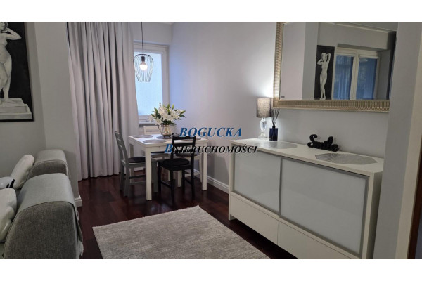 Warszawa, Bemowo, Radiowa, Bemowo-2001r-72m2-3 pok.,taras,garaż-1 350 000PLN