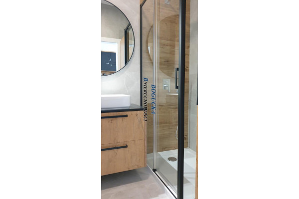 Warszawa, Śr&oacute;dmieście, Kolejowa, WOLA-2022r-KOLEJOWA-40m2-luksusowy-garaż-3400zł